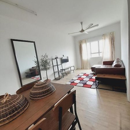 Adinda Homestay Kuala Terengganu Luaran gambar